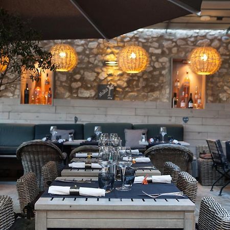 L'Auberge De L'Aubergine Eygalières Esterno foto