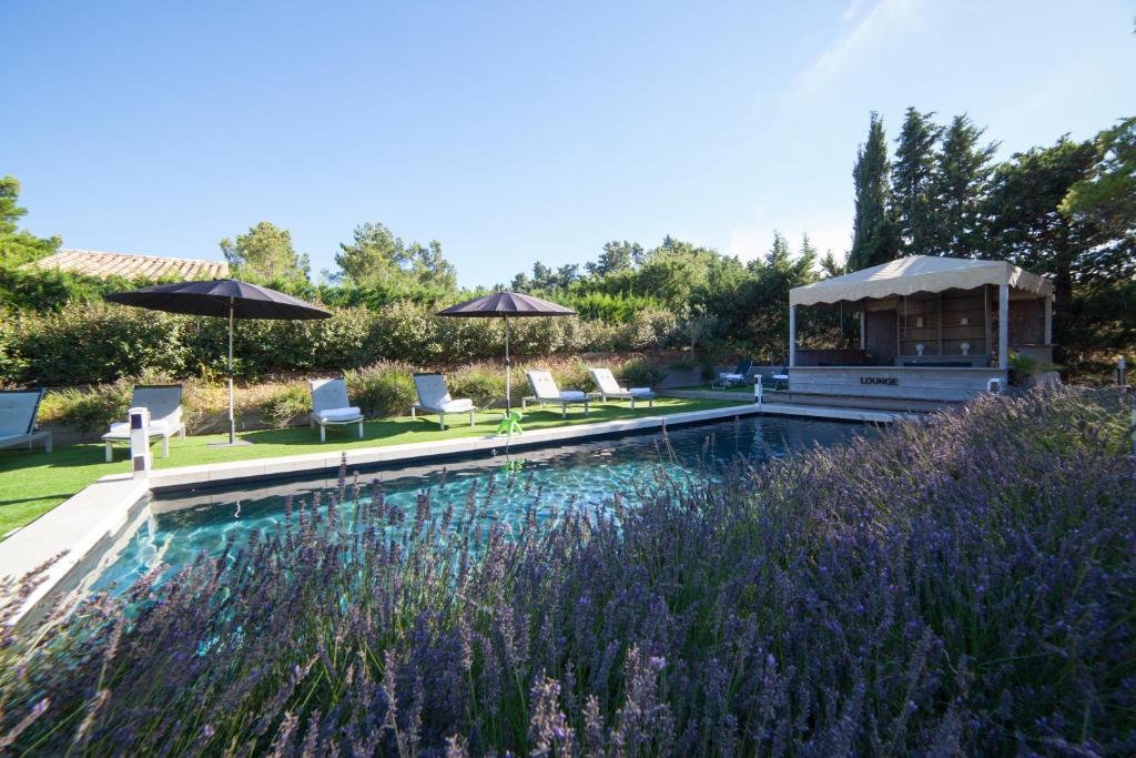 L'Auberge De L'Aubergine Eygalières Esterno foto