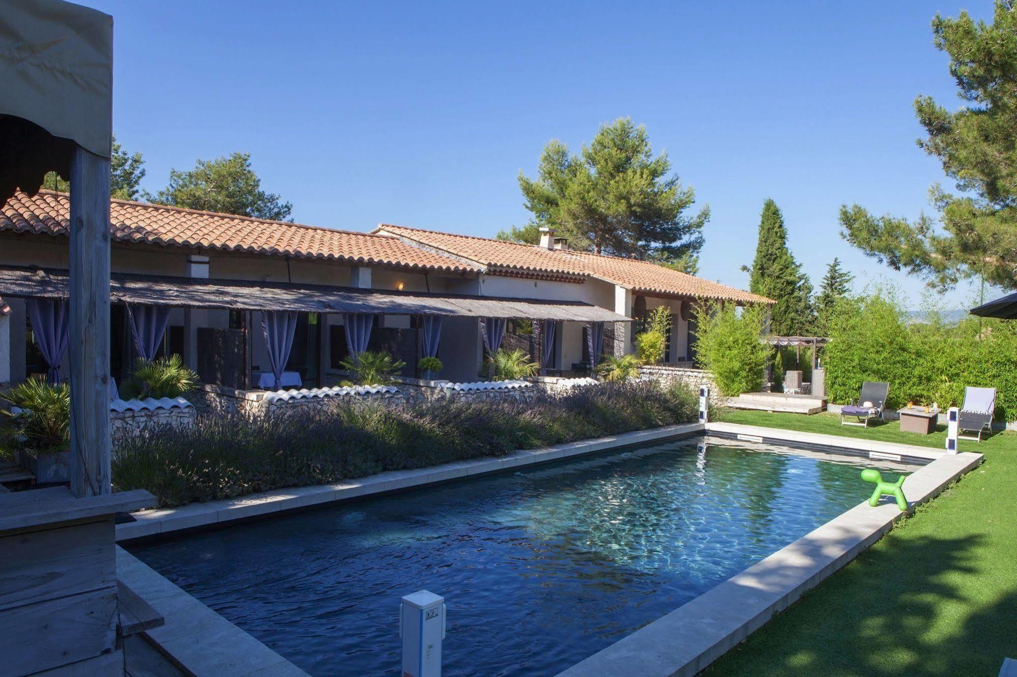 L'Auberge De L'Aubergine Eygalières Esterno foto